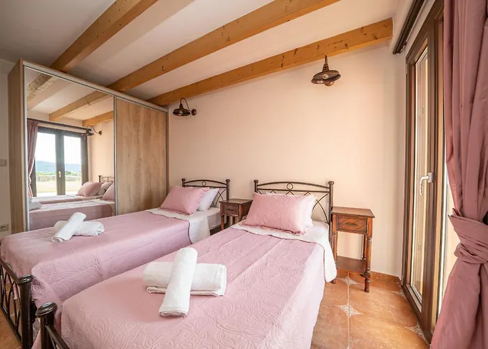 Levante Villa