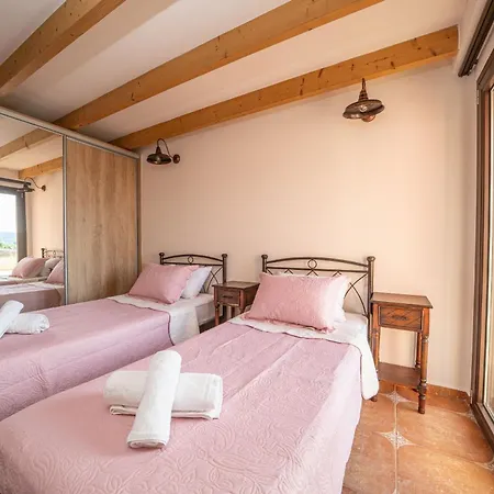 Levante Villa